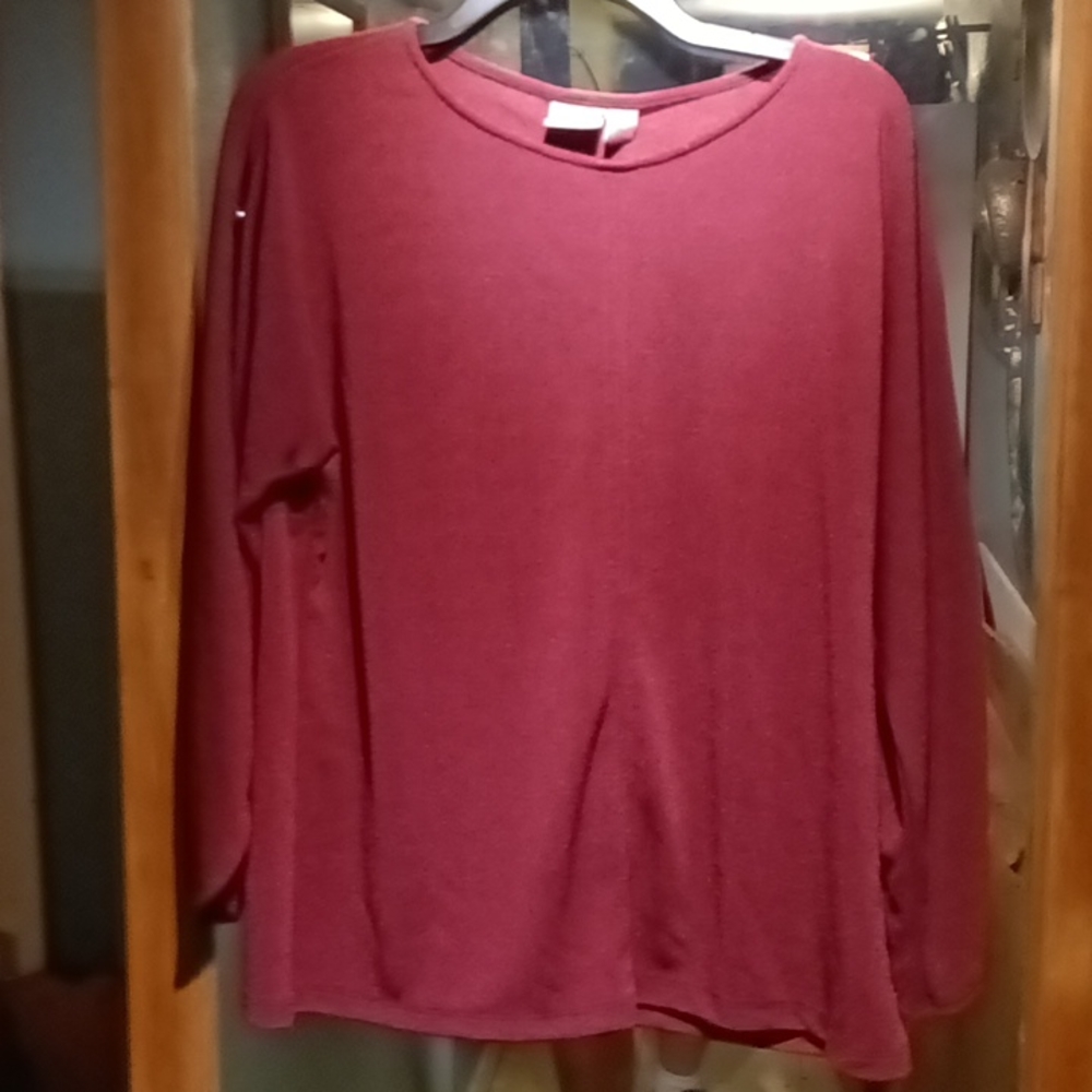 Long sleeve shirt made by EasyWear by Chinos